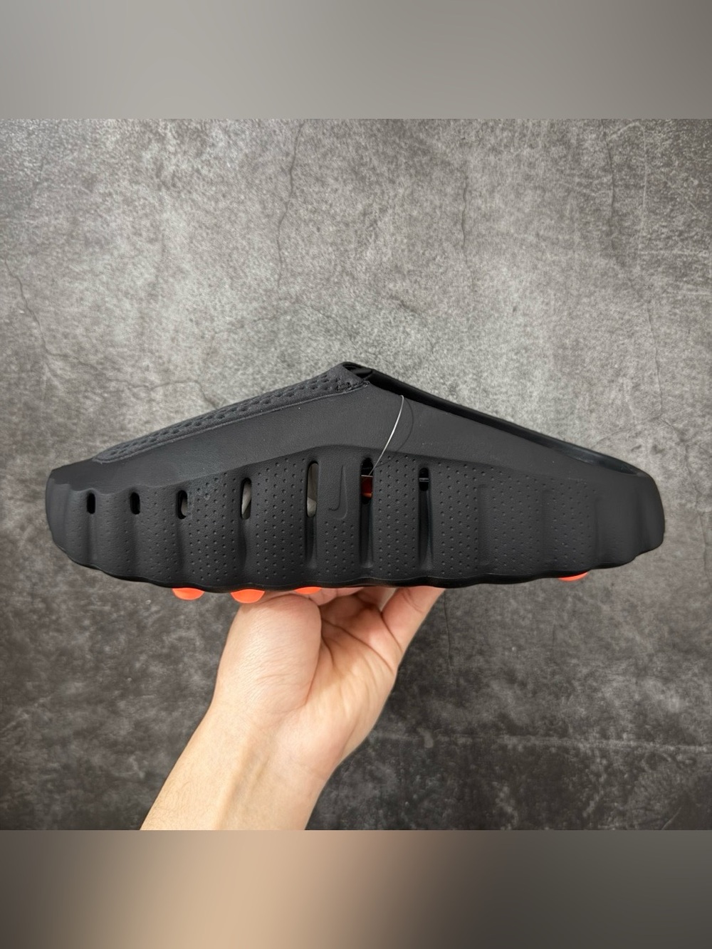 Brand new  Nike Mind 001 slippers (box not included)